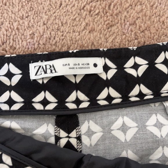 Short Zara - Picture 3 of 4